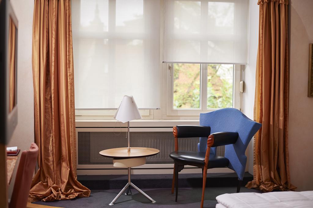 Romantichotel Goldener Karpfen Фулда Екстериор снимка