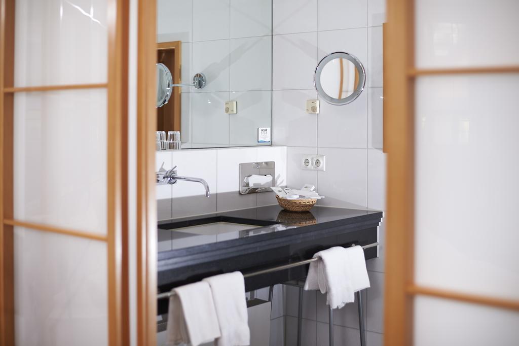 Romantichotel Goldener Karpfen Фулда Екстериор снимка