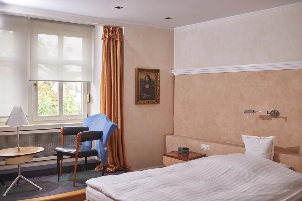 Romantichotel Goldener Karpfen Фулда Екстериор снимка